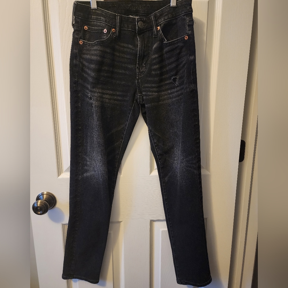 EUC mens AE airflex black jeans 28x30